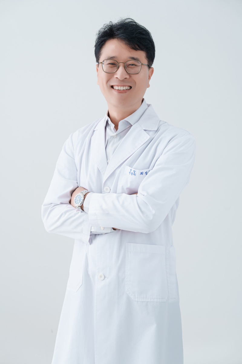 최성윤 원장 — 분더의원 대표원장, 가정의학과 전문의
